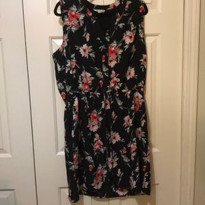EUC printed dress with pockets